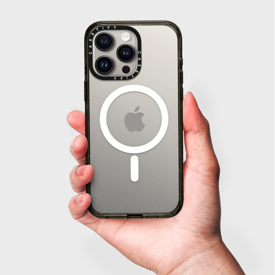 black kingsnake with magsafe
